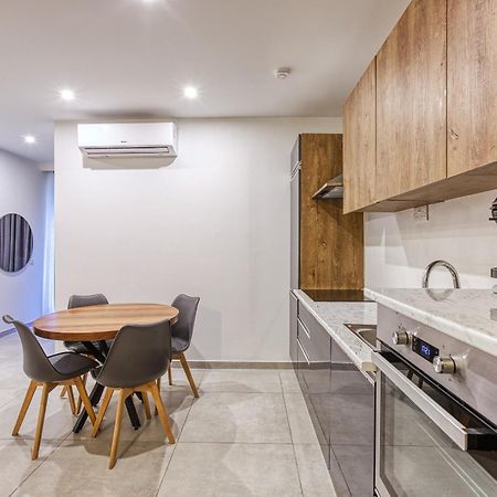 The Swieqi Poolside Suites Is-Swieqi Ngoại thất bức ảnh