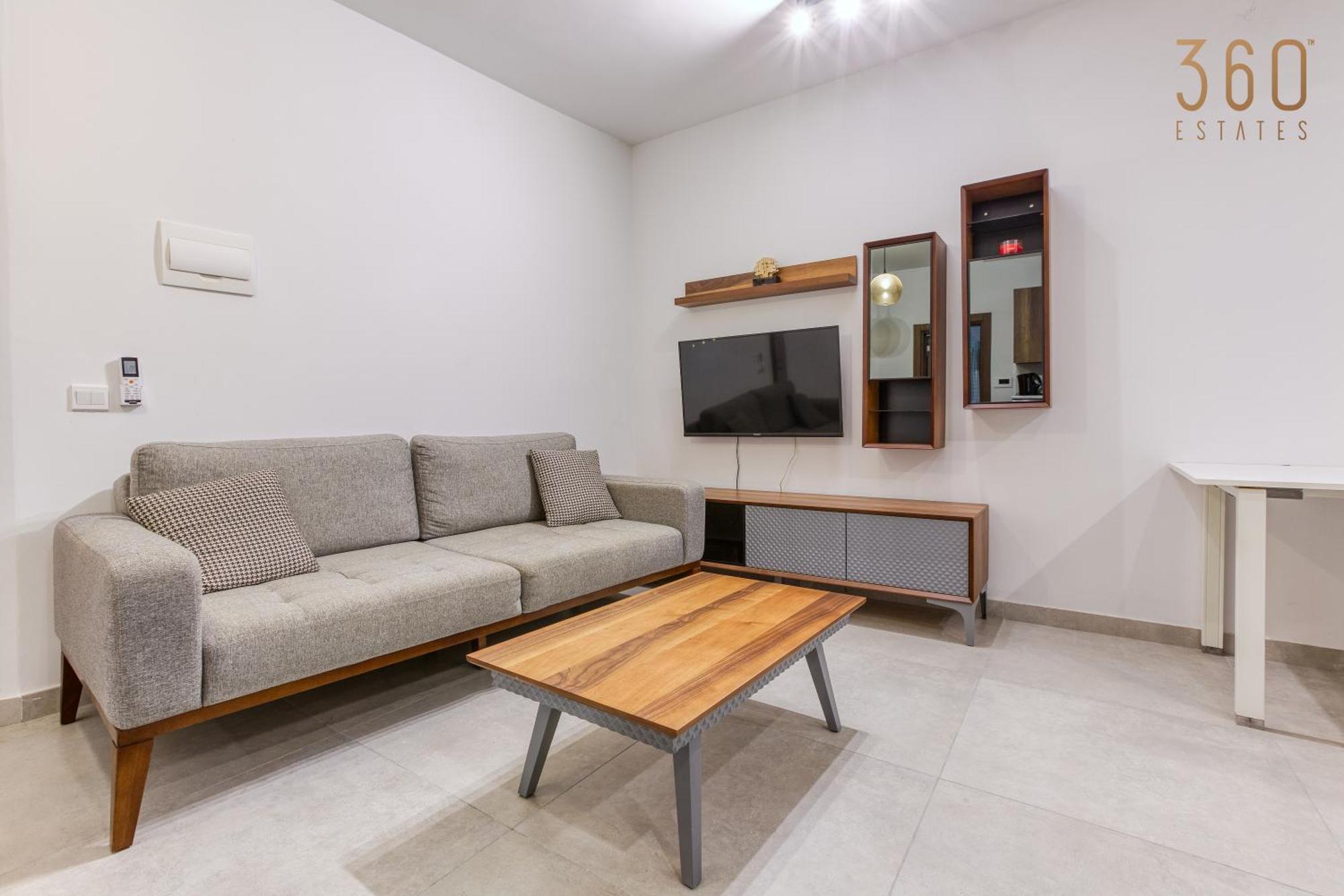 The Swieqi Poolside Suites Is-Swieqi Ngoại thất bức ảnh