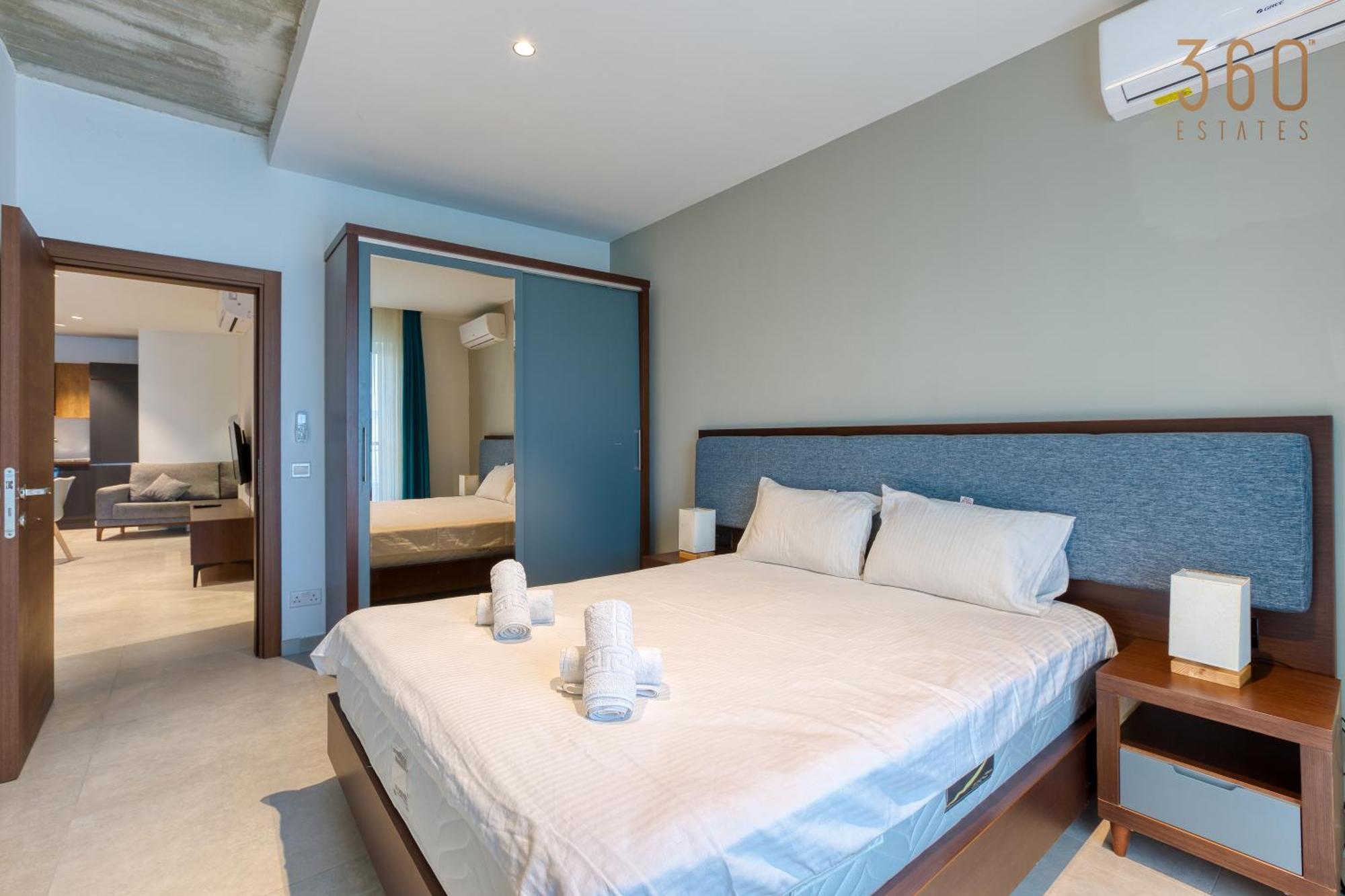 The Swieqi Poolside Suites Is-Swieqi Ngoại thất bức ảnh