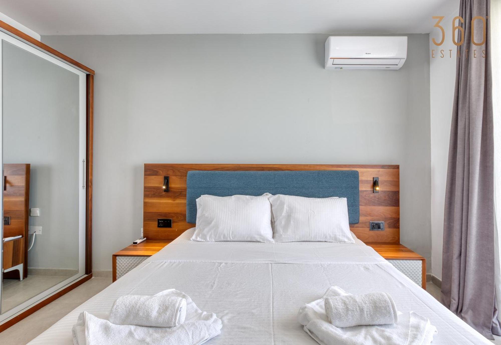 The Swieqi Poolside Suites Is-Swieqi Ngoại thất bức ảnh