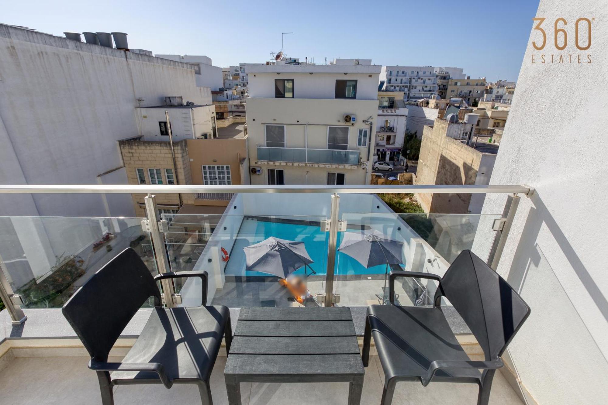 The Swieqi Poolside Suites Is-Swieqi Ngoại thất bức ảnh