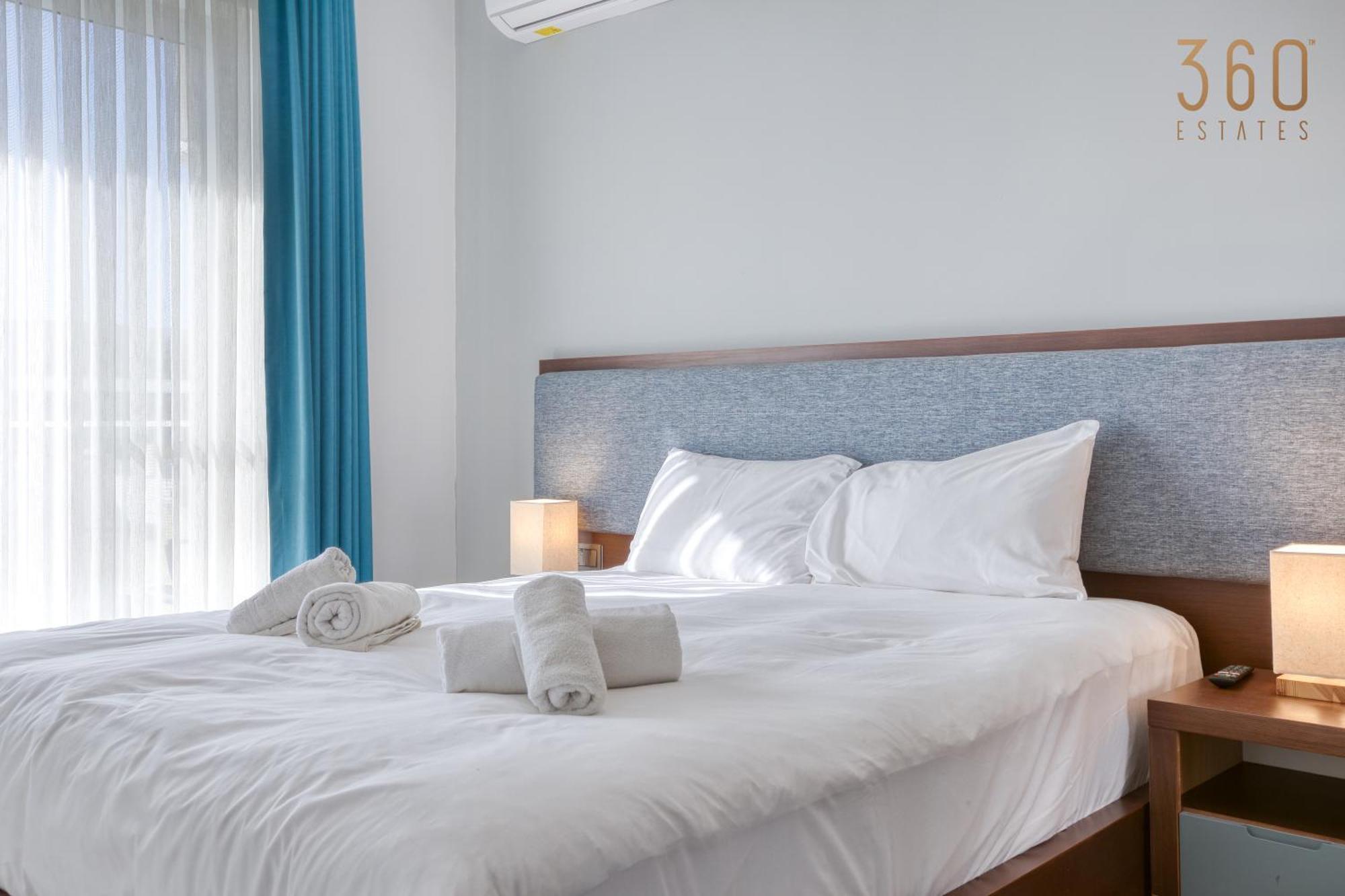 The Swieqi Poolside Suites Is-Swieqi Ngoại thất bức ảnh
