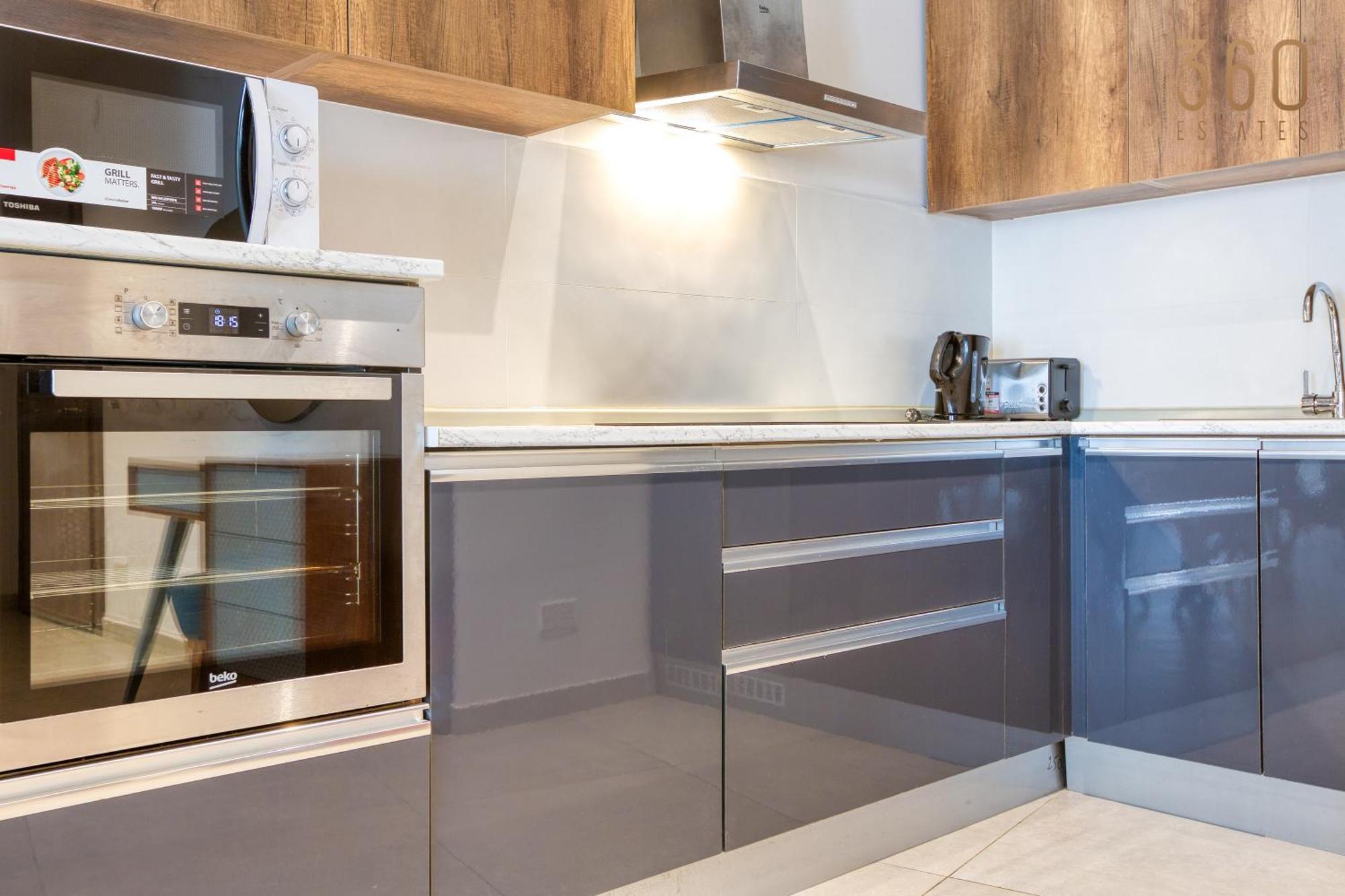 The Swieqi Poolside Suites Is-Swieqi Ngoại thất bức ảnh