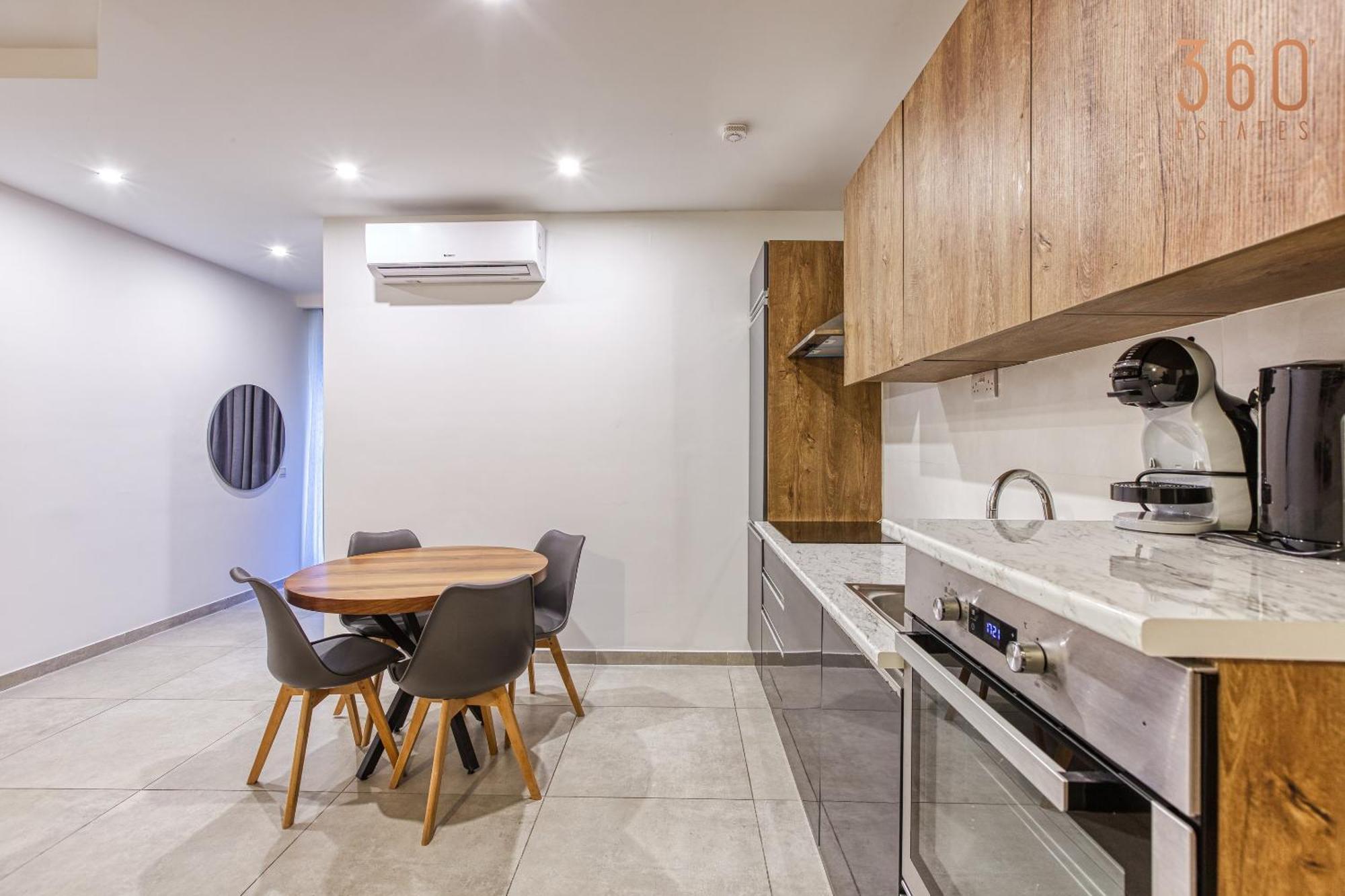 The Swieqi Poolside Suites Is-Swieqi Ngoại thất bức ảnh