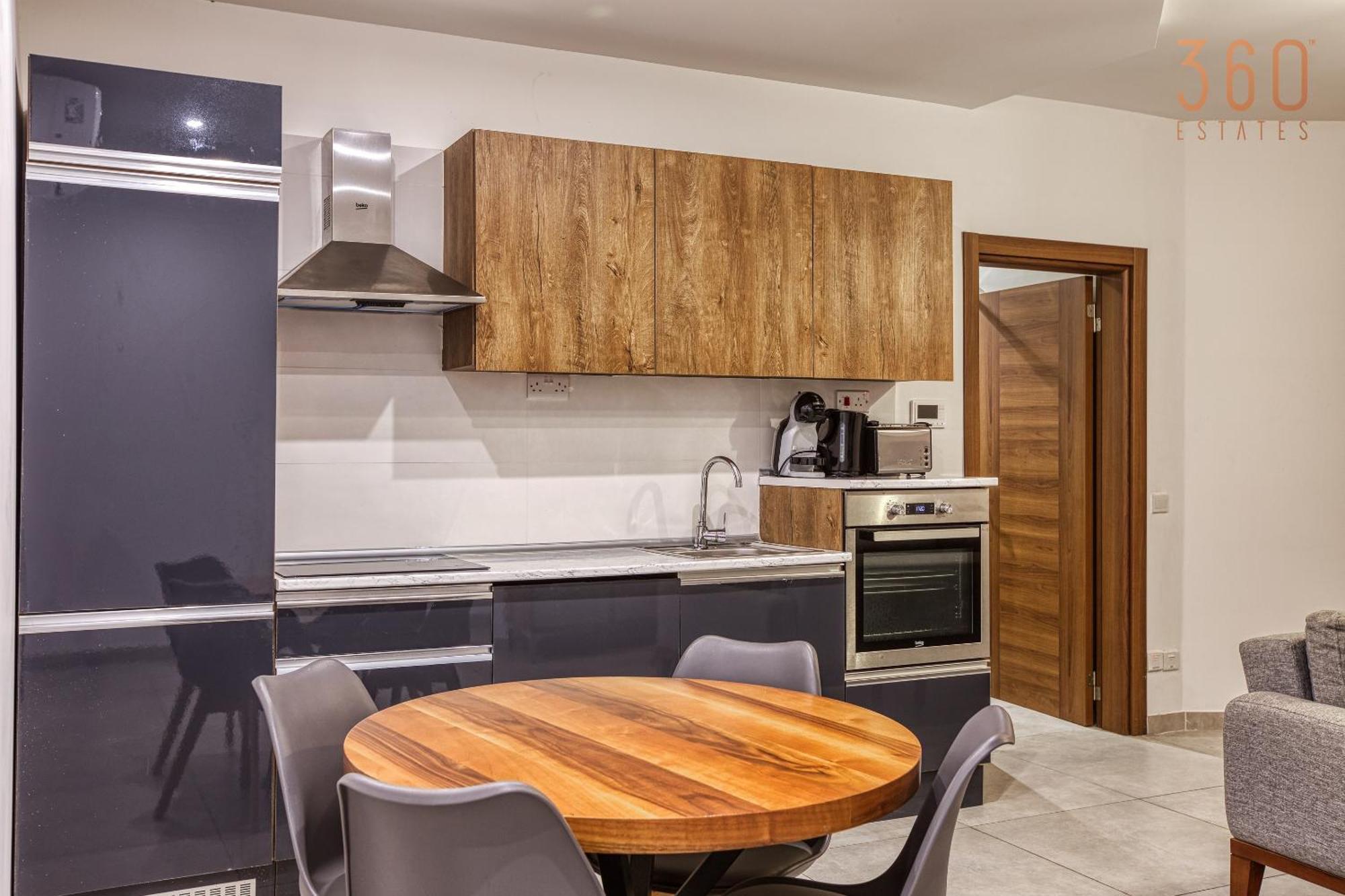 The Swieqi Poolside Suites Is-Swieqi Ngoại thất bức ảnh